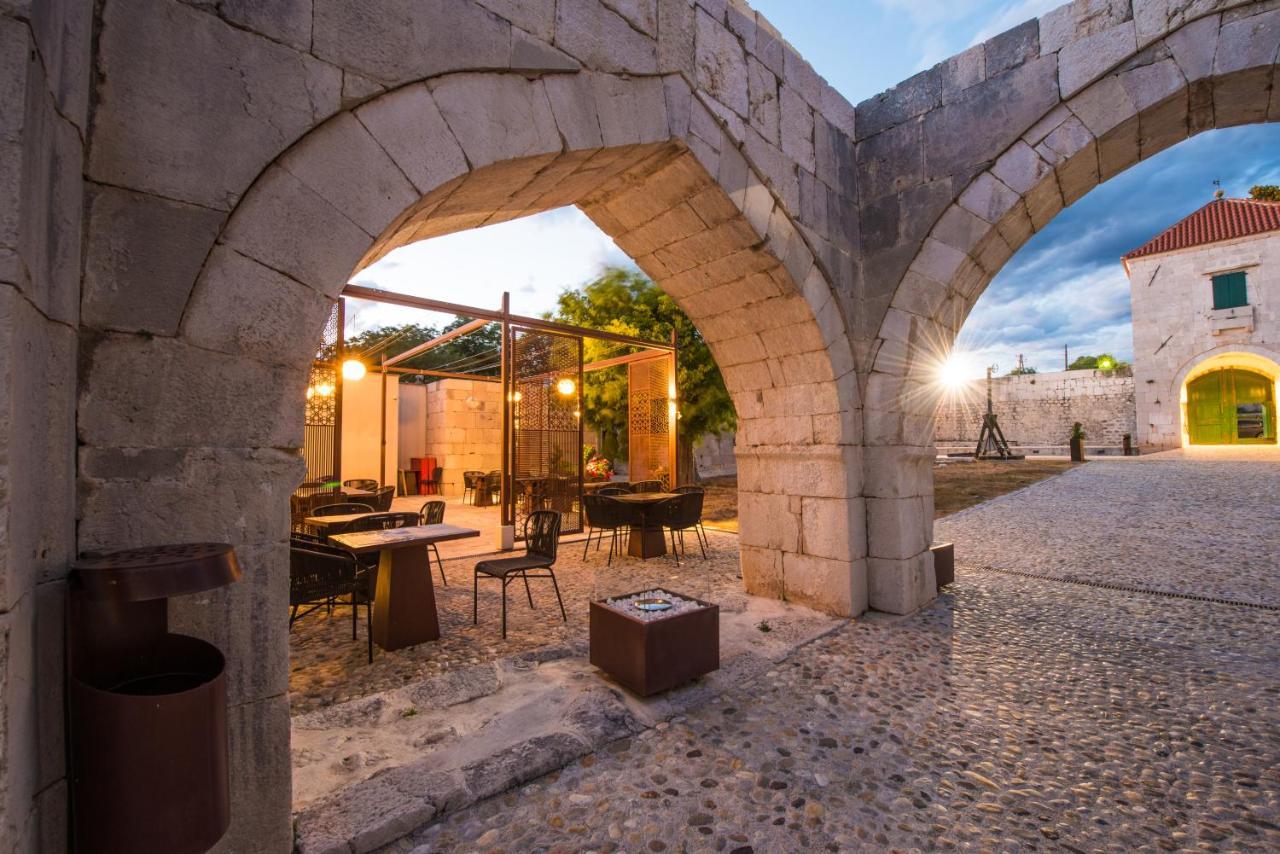 Heritage Hotel Maskovica Han Pakoštane 外观 照片